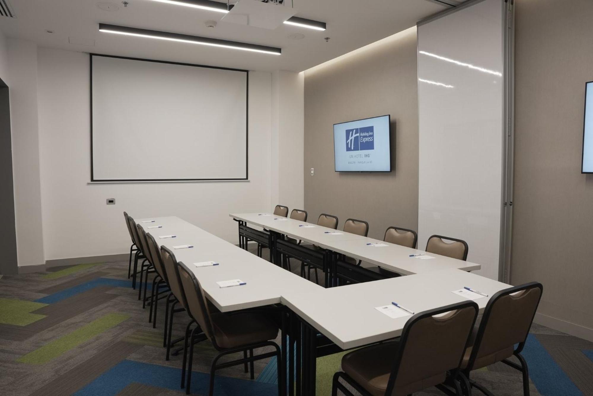 Holiday Inn Express Bogota - Parque La 93 By Ihg — Photos 2